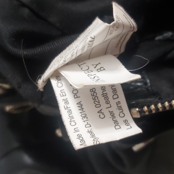 Danier Purse - Picture 6 of 14